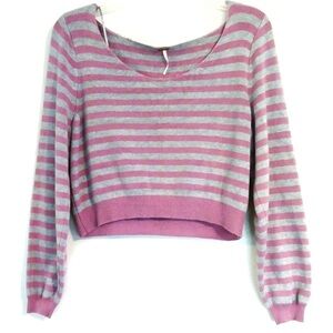 Free people gray pink striped crop sweater size XS long sleeves